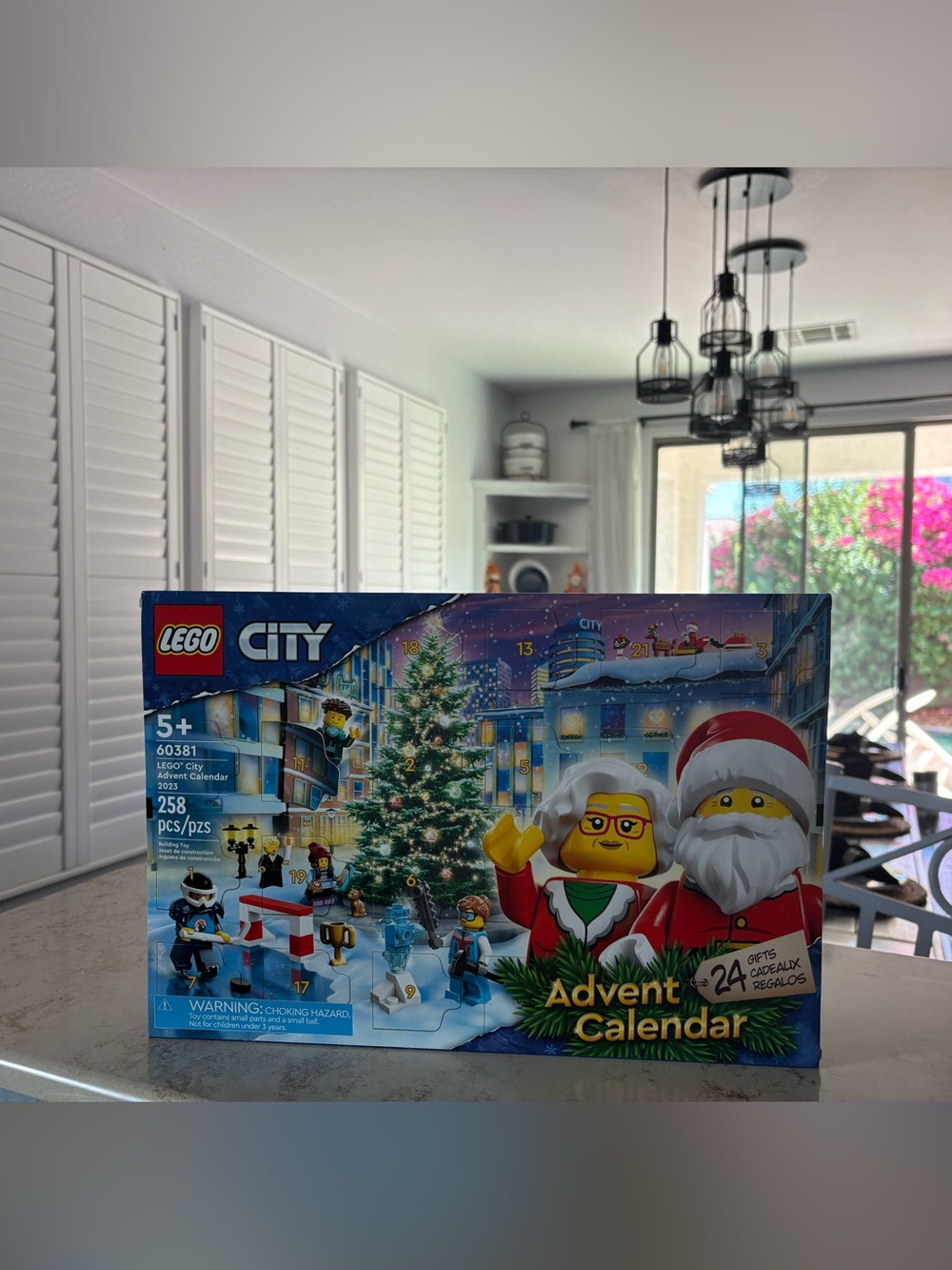 NEW Lego 60381 CITY 2023 Christmas Holiday Advent Calendar 258pc Building Set